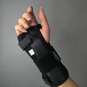 مچ بند اتل دار